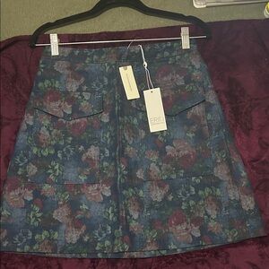 NWT Anthropologie Floral Denim Mini Skirt in Blue and Red - size 4